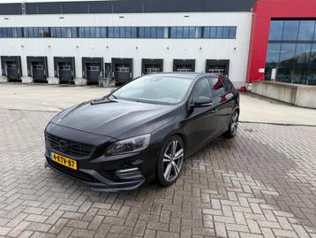 Volvo V60 1.6 D2 Momentum R DISGN LEER NAVI ZWART 2013 beschikbaar voor biedingen