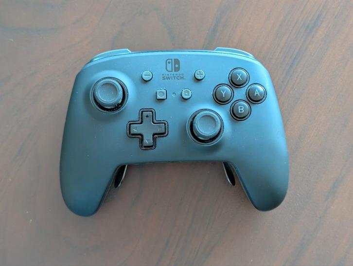 Power A Fusion Pro Controller Switch + Hard Case, Spelcomputers en Games, Spelcomputers | Nintendo Consoles | Accessoires, Gebruikt