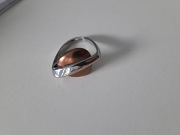Super mooie ring van Orteil Oneill beschikbaar voor biedingen