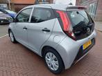 Toyota Aygo 1.0 VVT-i x-fun NAP, 12 maanden, Stof, Gebruikt, Start-stop-systeem