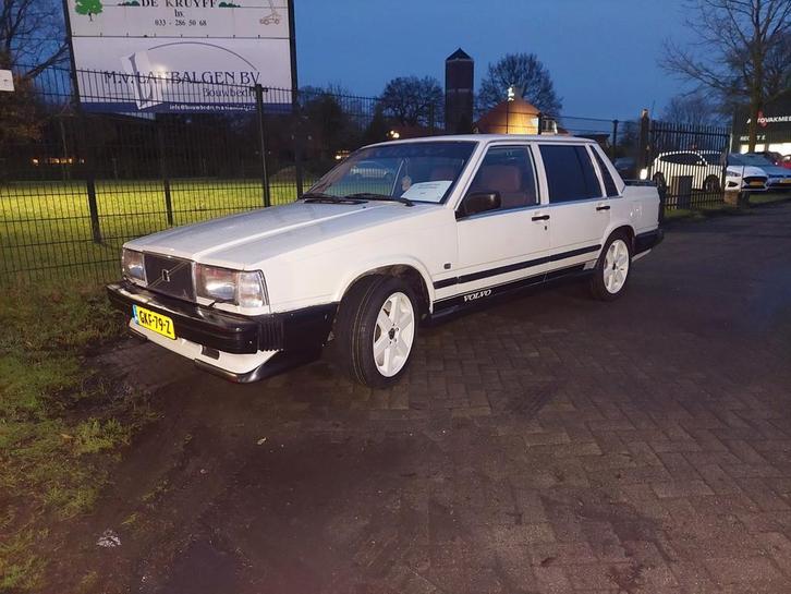 Volvo 1987 Wit, Auto's, Volvo, Bedrijf, Benzine, Sedan, Geïmporteerd, Wit, Ophalen