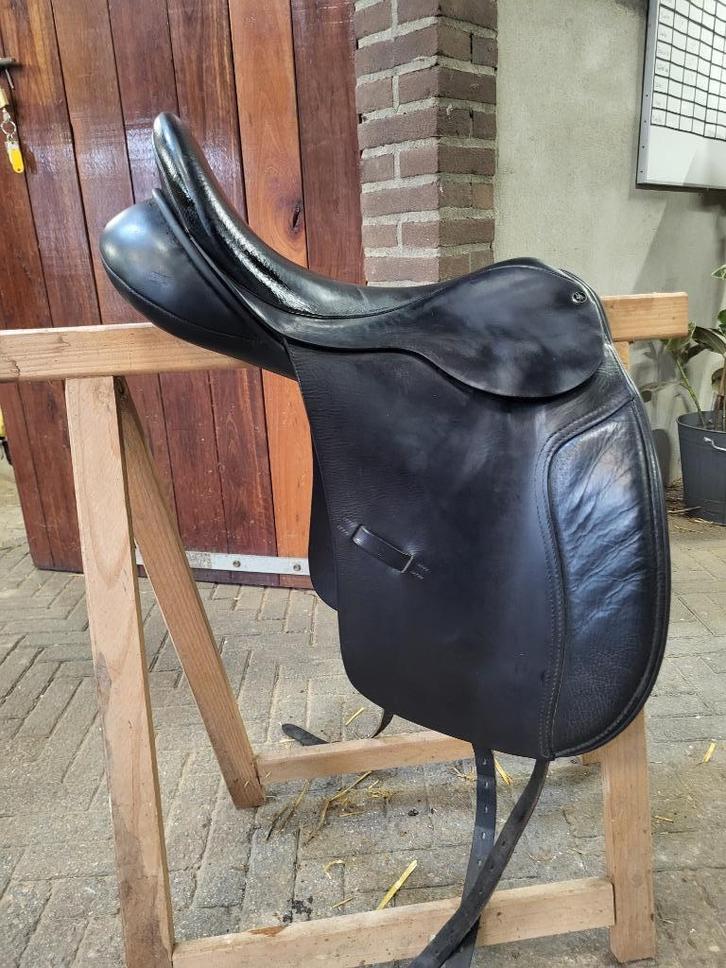 Dressuurzadel BR, Dieren en Toebehoren, Paarden en Pony's | Zadels, Gebruikt, Springen, Ophalen