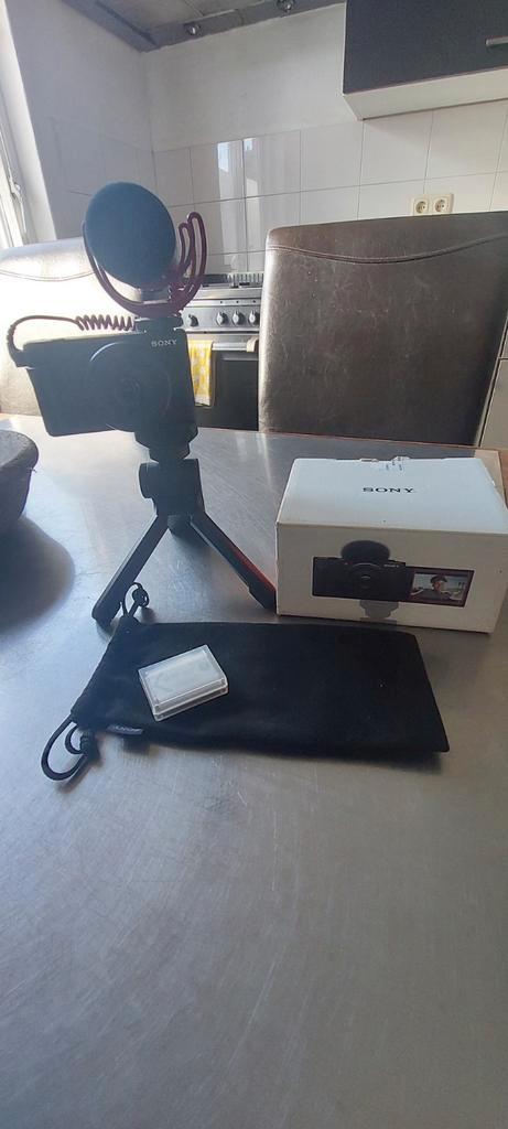 Sony ZV-1F Vlog Camera + Tripod + Rode Microfoon, Audio, Tv en Foto, Actiecamera's, Zo goed als nieuw, Sony, Ophalen of Verzenden
