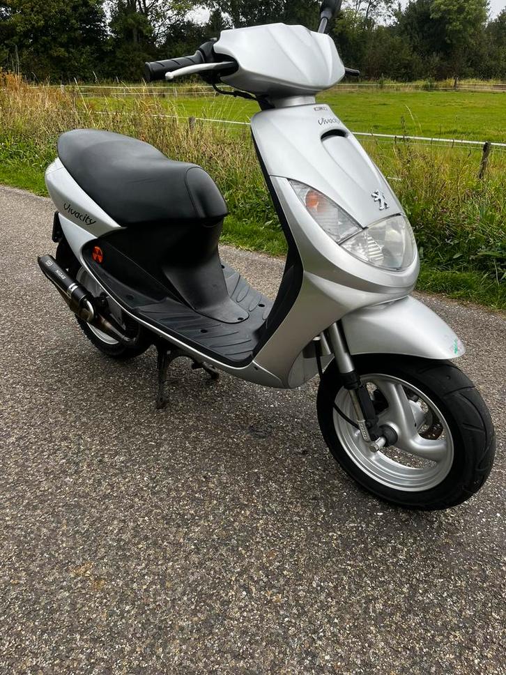 Peugeot Vivacity, Fietsen en Brommers, Scooters | Peugeot, Zo goed als nieuw, Vivacity, Benzine, Ophalen