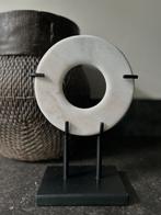 Stenen ornament op voet, Ophalen of Verzenden