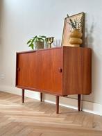 Vintage dressoir Deens Domino teak hout jaren 50/60, Ophalen, 100 tot 150 cm, 25 tot 50 cm, Gebruikt