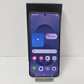 Samsung Galaxy S25 256GB Silver Shadow Nette Staat beschikbaar voor biedingen