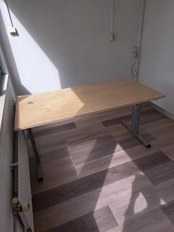 Bureau (5x)...140(l) 80(b) 80(h)