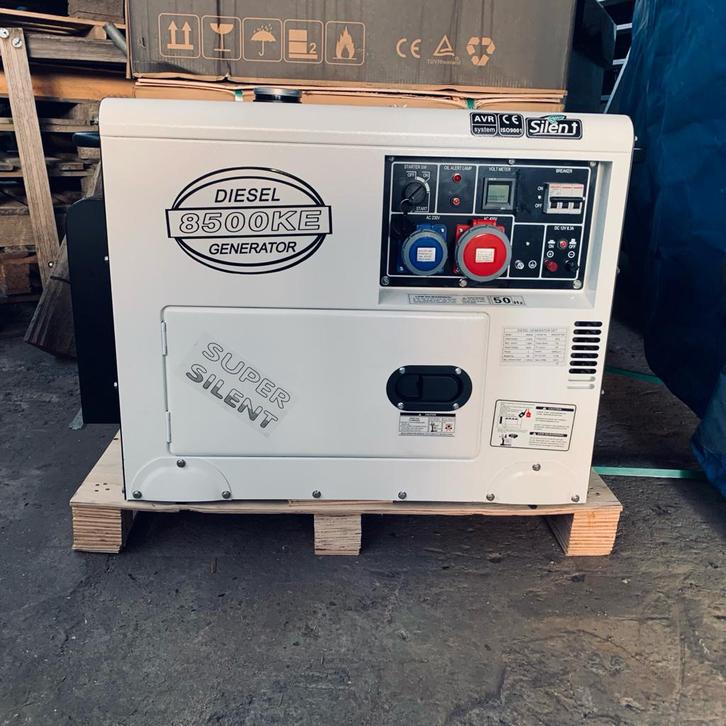 Diesel generator Nieuw!, Doe-het-zelf en Verbouw, Aggregaten, Nieuw, Dieselolie, 5 tot 10 kVA, Elektrisch startend, Ophalen of Verzenden