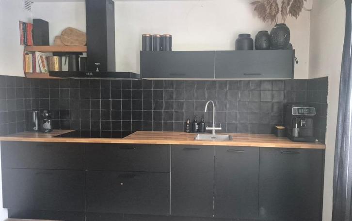 Luxe Moderne mat zwarte keuken GEDEMONTEERD-DIRECTBESCHIKAAR, Huis en Inrichting, Keuken | Complete keukens, Zo goed als nieuw