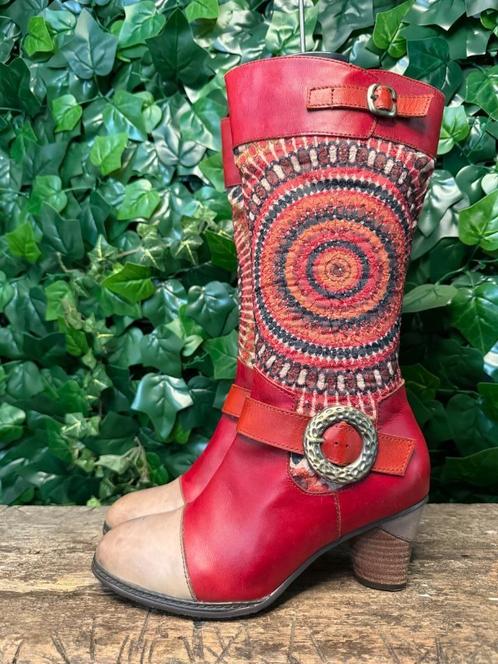 Nieuwe laarzen van Laura Vita maat 39, Kleding | Dames, Schoenen, Nieuw, Hoge laarzen, Rood, Ophalen of Verzenden