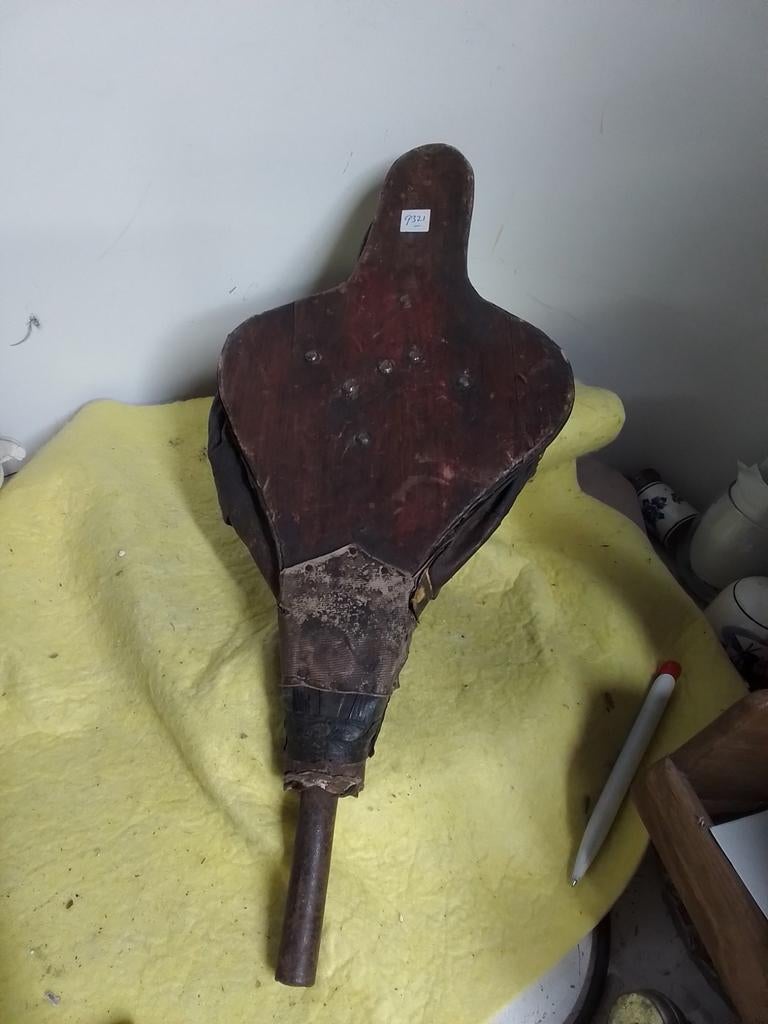 9321) mooi antieke blaasbalg  60x23cm, Ophalen of Verzenden