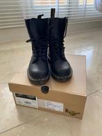 Dr. Martens 1490 Black Virginia maat 37 (NIEUW), Schoenen met lage hakken, Zwart, Nieuw, Ophalen of Verzenden