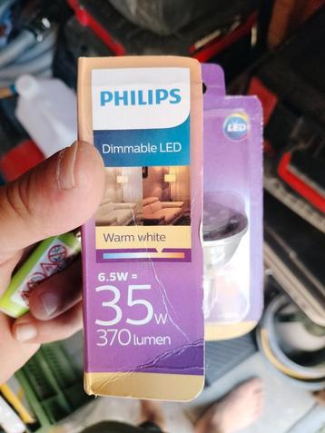 4 stuks 5 euro let op 12 v beschikbaar voor biedingen