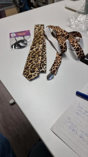 Stropdas beschikbaar voor biedingen