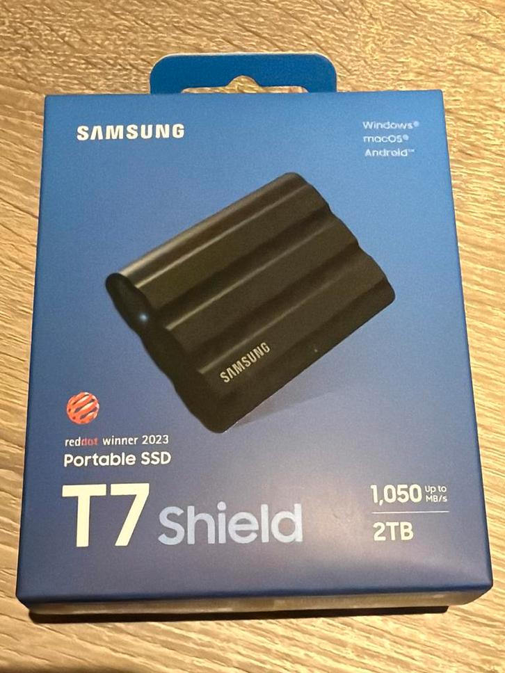 Samsung T7 Shield 2TB Portable SSD - Nieuw!, Computers en Software, Harde schijven, Nieuw, Console, Extern, SSD, USB, Ophalen