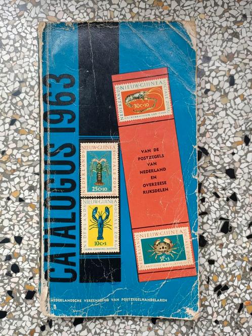 Postzegel catalogus 1963 Nederland en overzeese rijksdelen., Postzegels en Munten, Postzegels | Toebehoren, Catalogus, Ophalen of Verzenden