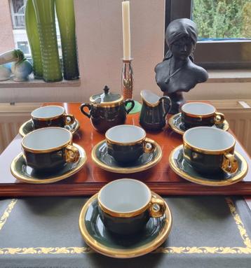 Frans Pllivuyt koffieservies prachtige kleur vol in het goud beschikbaar voor biedingen