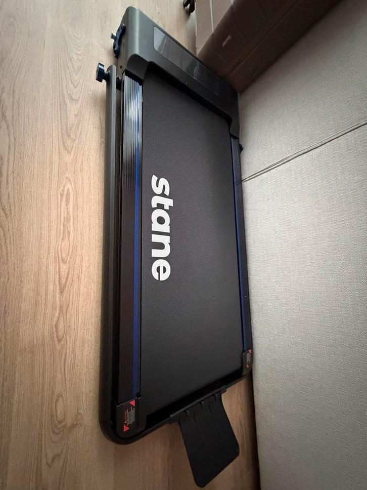 Inklapbare Elektrische Loopband - Compact & Handig!, Sport en Fitness, Fitnessapparatuur, Zo goed als nieuw, Loopband, Benen, Metaal