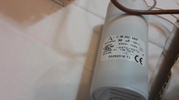 Arcotronics C.3B.3AC MKP Condensator 30 uf beschikbaar voor biedingen