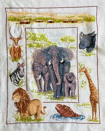 Borduurwerk, zijde, Afrika, wilde dieren, vintage  beschikbaar voor biedingen