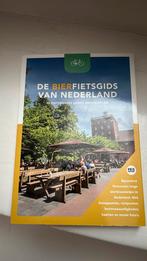 De bierfietsgids van Nederland - 30 fietsroutes langs brouwe, Overige merken, Fiets- of Wandelgids, Ophalen of Verzenden, Zo goed als nieuw