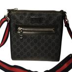 Gucci GG Supreme Square Black Messenger Bag, Gucci, Gebruikt, Support@gucci.com, 30 Avenue Montaigne
75008 Paris