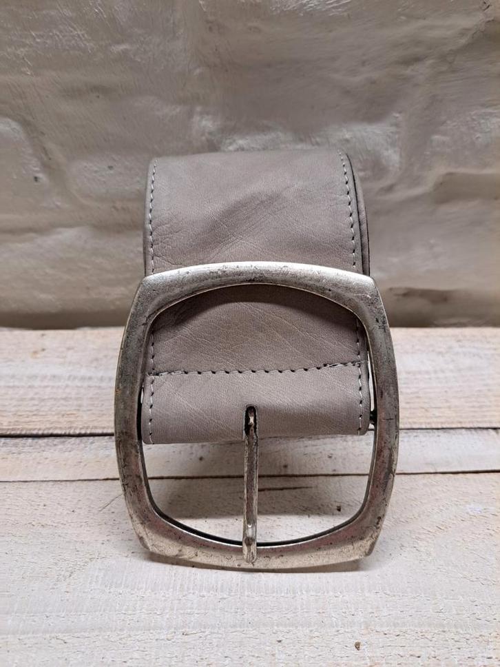 Brede grijze riem Belts & Co 105 cm, Kleding | Dames, Riemen en Ceinturen, Nieuw, Heupriem, 100 cm of meer, 5 cm of meer, Overige kleuren