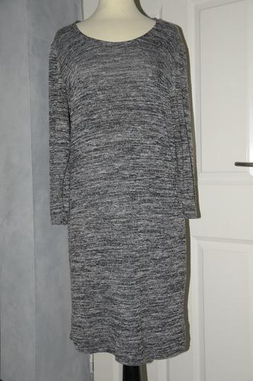 Leuke gemêleerde jurk van Vero Moda, maat 40!! beschikbaar voor biedingen