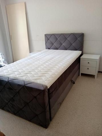 MOET WEG:VOOR 7/7 > 1PERS.BOXSPRING 120X200 MET OPBERGRUIMTE beschikbaar voor biedingen
