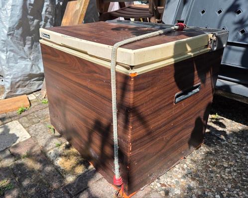 Electrolux koelbox 12 volt, 220 volt, Caravans en Kamperen, Koelboxen, Gebruikt, Ophalen