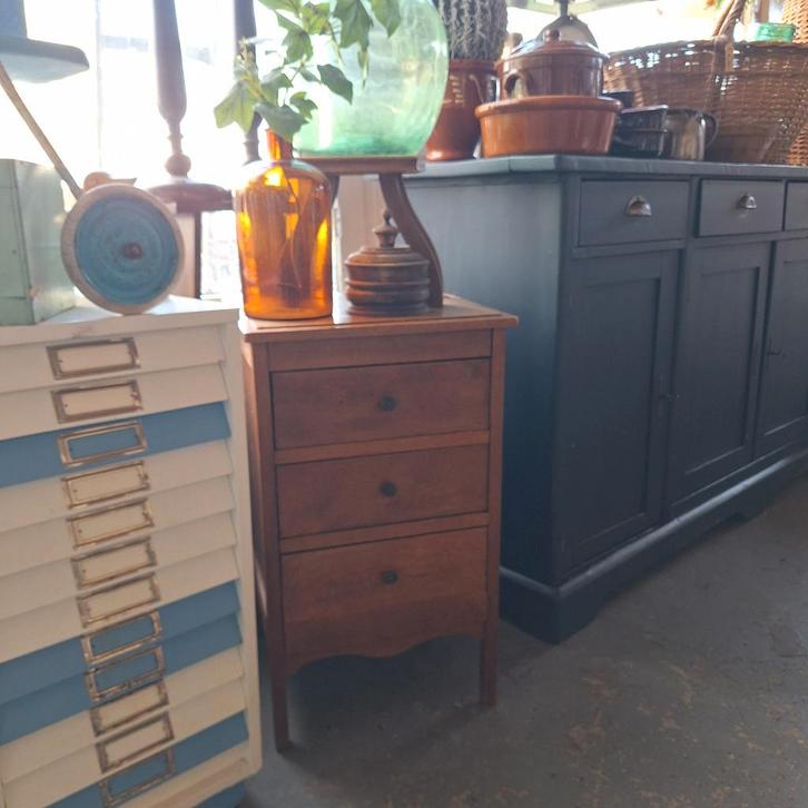 Eiken Nachtkastje/Ladekastje, Huis en Inrichting, Kasten | Dressoirs, Gebruikt, Minder dan 50 cm, 25 tot 50 cm, Met lade(s), Eikenhout