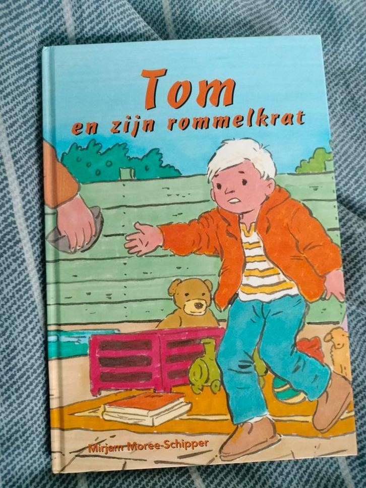M. Moree - Tom en zijn rommelkrat, Boeken, Kinderboeken | Jeugd | onder 10 jaar, Gelezen, Fictie algemeen, Ophalen of Verzenden