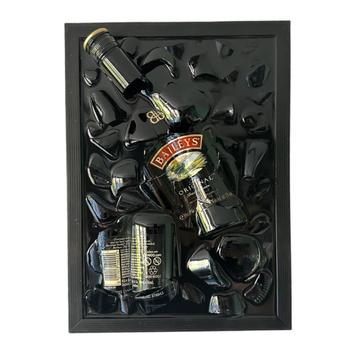 Baileys broken bottle art beschikbaar voor biedingen