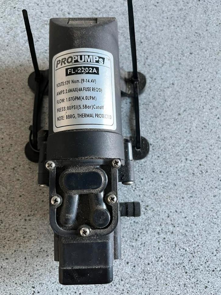 pompje voor onderdelen, Doe-het-zelf en Verbouw, Overige Doe-het-zelf en Verbouw, Gebruikt, Ophalen of Verzenden