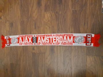 Officiële Ajaxsjaal mét logo en Champignons + Cupfighters  beschikbaar voor biedingen