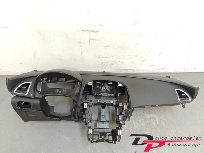 Dashboard van een Opel Astra, Auto-onderdelen, Dashboard en Schakelaars, Opel, Gebruikt, 3 maanden garantie, Ophalen of Verzenden