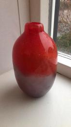 Glazen vaas handgemaakt, Ophalen of Verzenden, Minder dan 50 cm, Rood, Glas
