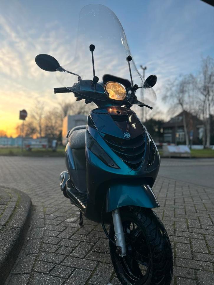 Piaggio Zip 4t 72cc - Goed Onderhouden!, Fietsen en Brommers, Scooters | Piaggio, Gebruikt, Zip, Maximaal 25 km/u, Benzine, Ophalen
