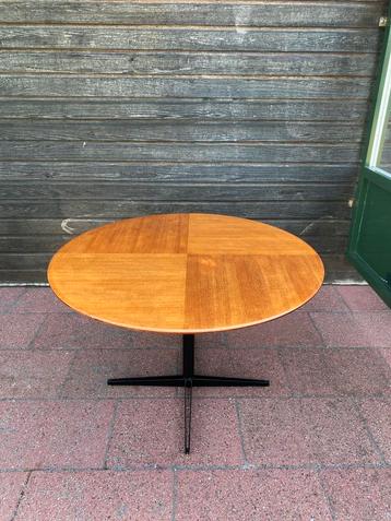 Tecno T41 Borsani tafel. beschikbaar voor biedingen