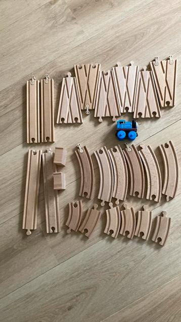 Houten Treinbaan Compleet beschikbaar voor biedingen