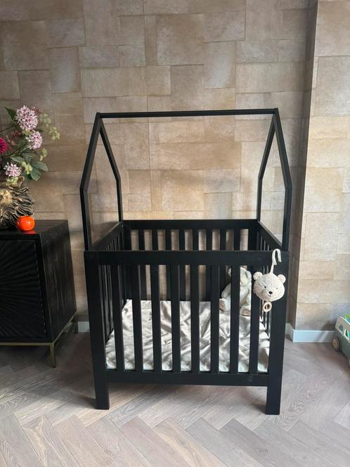 Box / ledikant huisje, Kinderen en Baby's, Boxen, Zo goed als nieuw, Ophalen