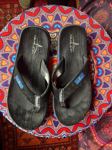 Zwarte slippers van Blue fin maat 41 nu voor 5,99€ beschikbaar voor biedingen