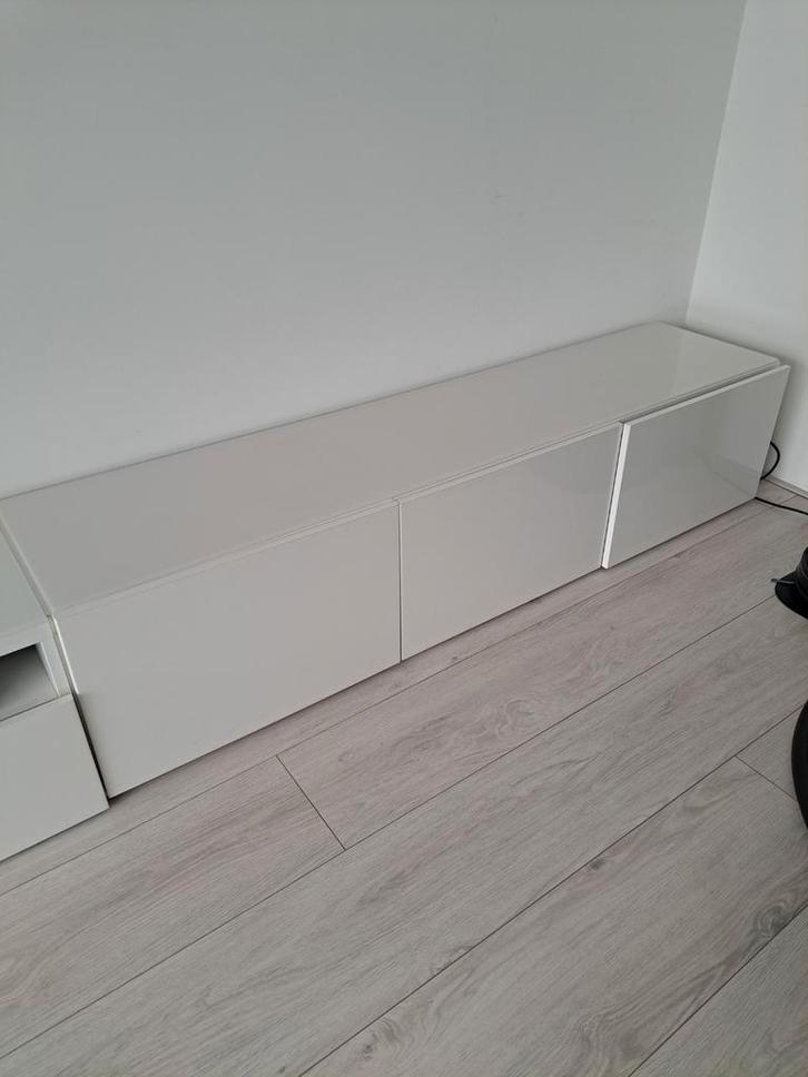 Besta Kasten met Glasplaat, Huis en Inrichting, Kasten | Televisiemeubels, Ophalen