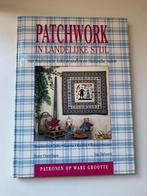 Henny Oosterbaan Patchwork in landelijke stijl, Boeken, Ophalen of Verzenden, Zo goed als nieuw, Borduren en Naaien