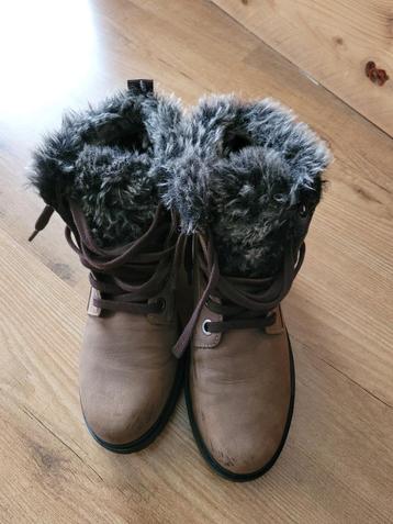 Dames winterschoenen maat 40 merk Medicus z.g.a.n. bruin. beschikbaar voor biedingen