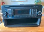Te koop Originele VW T5 radio, Ophalen, Zo goed als nieuw