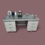 Vintage Bureau Ahrend, Huis en Inrichting, Bureaus, Ophalen, Gebruikt, De gezel, Info@degezel.n;