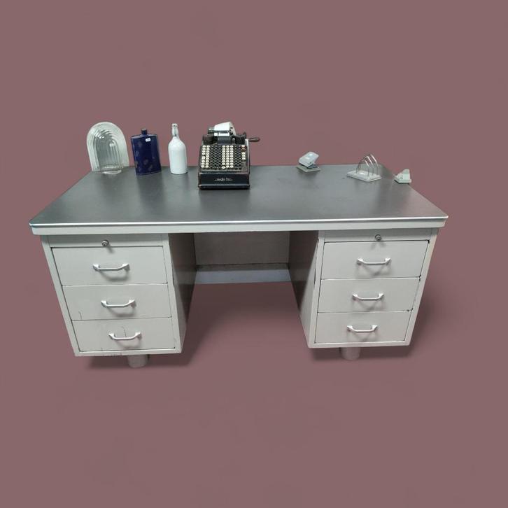 Vintage Bureau Ahrend, Huis en Inrichting, Bureaus, Gebruikt, Ophalen