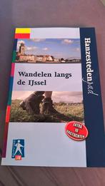Bert van den Berg - Wandelen langs de IJssel, Europa, Ophalen of Verzenden, Bert van den Berg; Rob Wolfs, Zo goed als nieuw